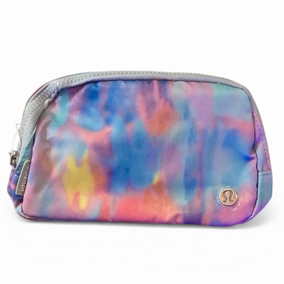 NWT Lululemon Everywhere Belt Bag - "Prism Wash Print Multi/Vapor" color - Picture 2 of 5